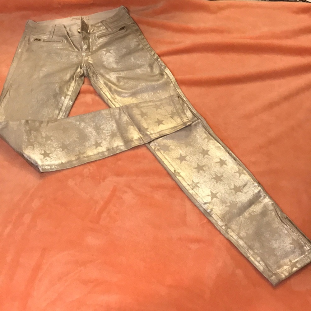 Guess metallic jeans🤩